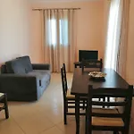 Helen's House 아파트 *