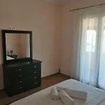 아파트 Helen's House 사밀