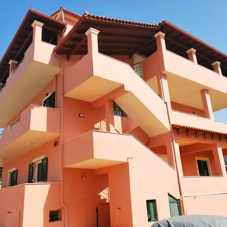 Helen's House * Ksamil