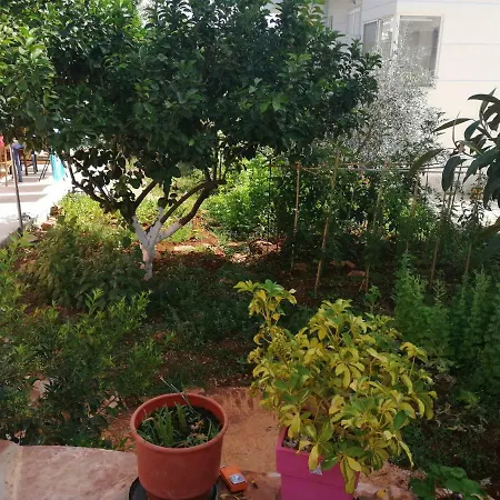 Apartment Helen's House Ksamil