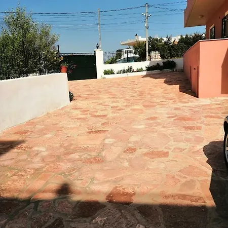 Helen's House Ksamil