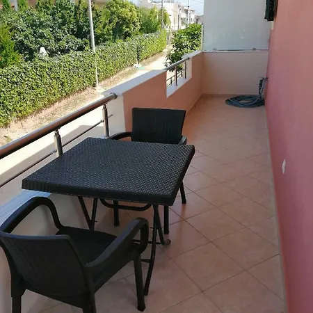 Lägenhet Helen's House