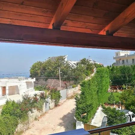 Lägenhet Helen's House *